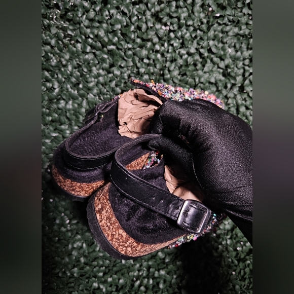 Colorful Beaded "JUNK" or "EVERYTHING" Shoes - Picture 8 of 12